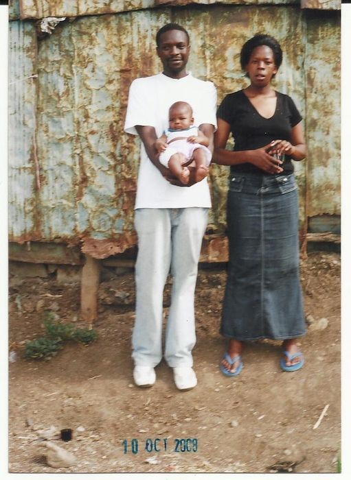 pic9 Victor with his wife and 1st born child Macrine