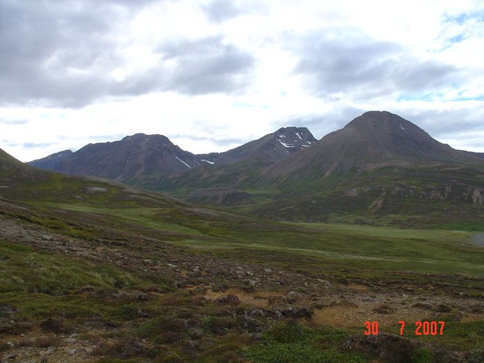 Fr vinstri Hraunfjall, Lgara ,Hara og Botnfjall. jl 2007 032