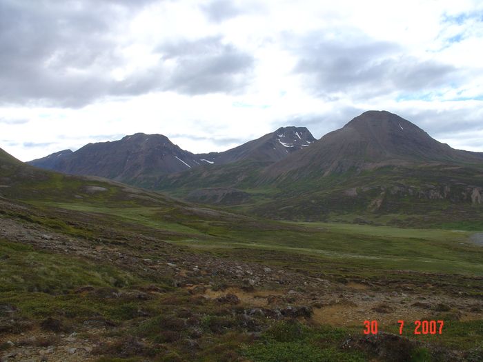 Fr vinstri Hraunfjall, Lgara ,Hara og Botnfjall. jl 2007 032