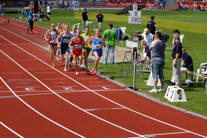 1 lap to go
