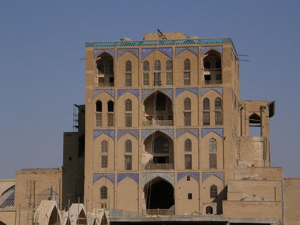 Ali Qapu vesturhlid