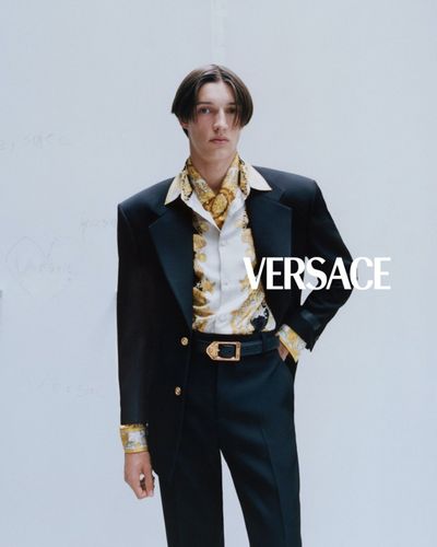 Versace-Fall-2025-002